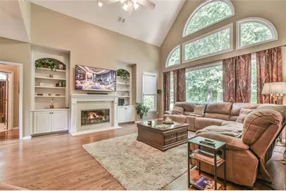 4309 Aldenham Way, Suwanee, GA 30024 - Photo 5