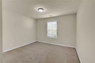 1401 Waterford Ct, Loganville, GA 30052 - Photo 15