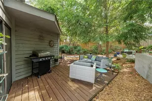 927 Muirfield Dr, Marietta, GA 30068 - Photo 43