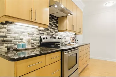3777 Peachtree Road NE #923, Atlanta, GA 30319 - Photo 7