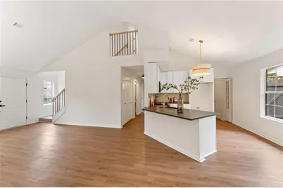 2194 Tyrone Court SW, Marietta, GA 30008 - Photo 9