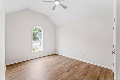 5473 Mayfair Crossing Drive, Lithonia, GA 30038 - Photo 19