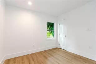 2130 Donald Lee Hollowell Pkwy NW, Atlanta, GA 30318 - Photo 9