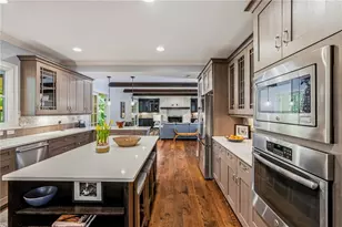1886 N Akin Dr NE, Atlanta, GA 30345 - Photo 15