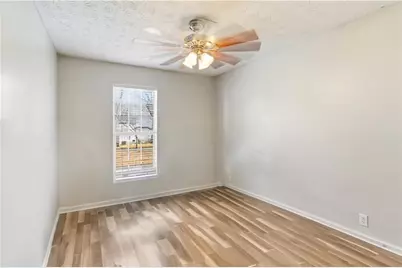 5559 Strathmoor Manor Circle, Lithonia, GA 30058 - Photo 17