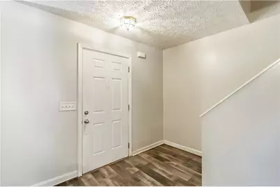 5559 Strathmoor Manor Circle, Lithonia, GA 30058 - Photo 5