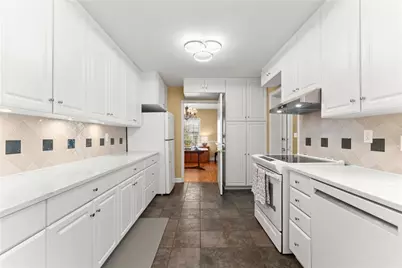 601 Ridgewood Avenue, Gainesville, GA 30501 - Photo 11