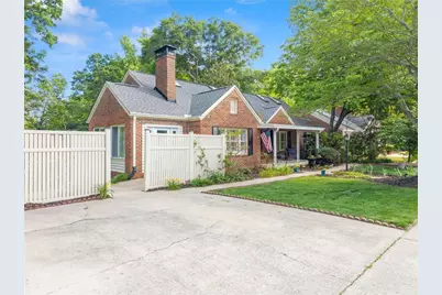 601 Ridgewood Avenue, Gainesville, GA 30501 - Photo 3
