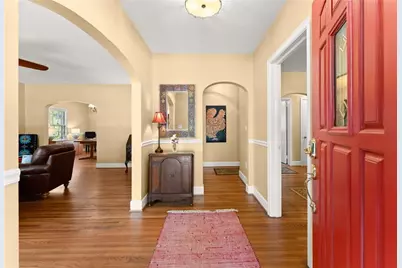 601 Ridgewood Avenue, Gainesville, GA 30501 - Photo 5