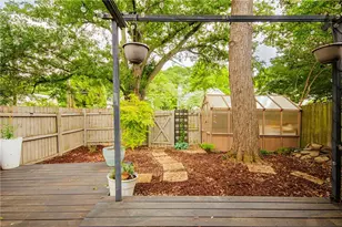 1401 Defoors Landing NW, Atlanta, GA 30318 - Photo 19