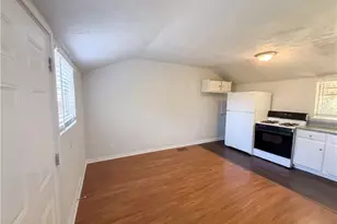 1396 Pine Dr, Atlanta, GA 30349 - Photo 5