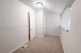 1396 Pine Dr, Atlanta, GA 30349 - Photo 15
