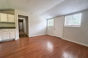 1396 Pine Dr, Atlanta, GA 30349 - Photo 5