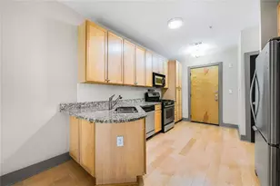 799 Hammond Dr, Sandy Springs, GA 30328 - Photo 5