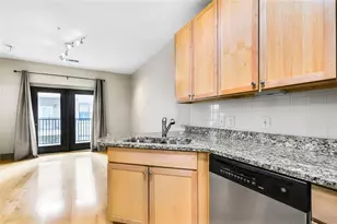 799 Hammond Dr, Sandy Springs, GA 30328 - Photo 9