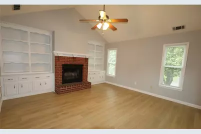 1092 Mountain Springs Drive, Kennesaw, GA 30144 - Photo 3