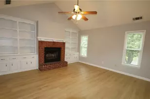1092 Mountain Springs Dr, Kennesaw, GA 30144 - Photo 3