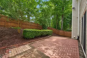 2911 Winter Rose Ct, Dunwoody, GA 30360 - Photo 21