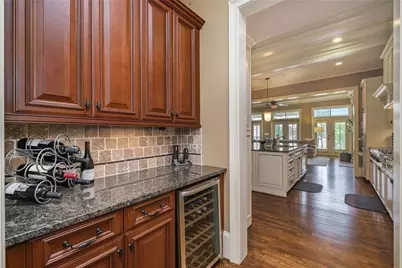 3611 E Paces Way NE, Atlanta, GA 30326 - Photo 11