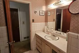 1899 King George Ln, Atlanta, GA 30331 - Photo 81
