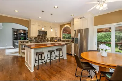295 Devereux Downs, Roswell, GA 30075 - Photo 17