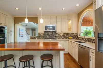 295 Devereux Downs, Roswell, GA 30075 - Photo 19