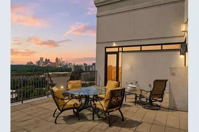 2233 Peachtree Road NE #1602, Atlanta, GA 30309 - Photo 3
