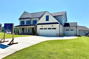 5809 Woodland Park Ct, Jefferson, GA 30549 - Photo 1
