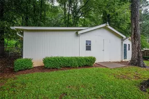 2168 Cannon Hill Rd SW, Lilburn, GA 30047 - Photo 37