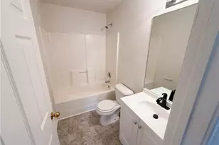 6126 Hickory Ln Dr, Union City, GA 30291 - Photo 15