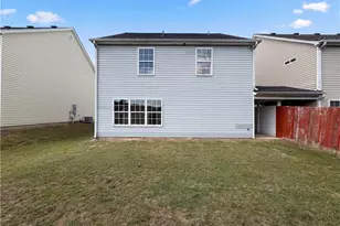 6126 Hickory Ln Dr, Union City, GA 30291 - Photo 5