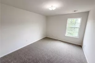 6126 Hickory Ln Dr, Union City, GA 30291 - Photo 11