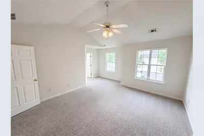 6126 Hickory Lane Drive, Union City, GA 30291 - Photo 9