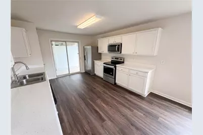 6126 Hickory Lane Drive, Union City, GA 30291 - Photo 7