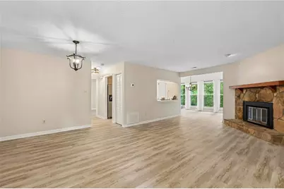 2214 Lake Pointe Circle, Roswell, GA 30075 - Photo 3
