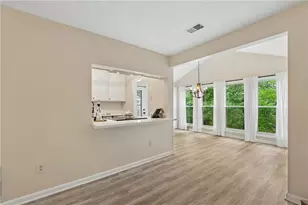 2214 Lake Pointe Cir, Roswell, GA 30075 - Photo 9
