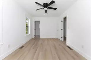 6118 Biscayne Dr, Forest Park, GA 30297 - Photo 21