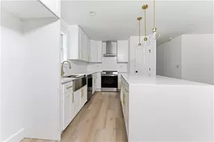 6118 Biscayne Dr, Forest Park, GA 30297 - Photo 11