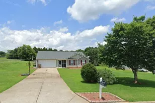 1246 Clearwater Dr, Winder, GA 30680 - Photo 3