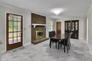 696 N Plantation Ct, Lawrenceville, GA 30044 - Photo 7