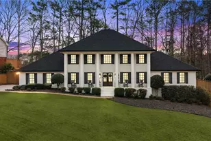 5339 Trowbridge Dr, Dunwoody, GA 30338 - Photo 1