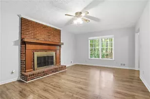 105 Woodsong Ct, Fayetteville, GA 30214 - Photo 9