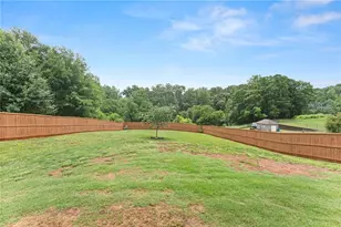 146 Waterford Cir, Cornelia, GA 30531 - Photo 33