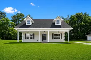 51 Pine Ave, Commerce, GA 30529 - Photo 1