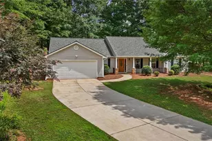 1374 Lance Cir, Winder, GA 30680 - Photo 27
