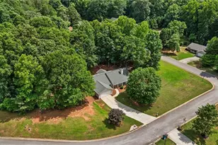 1374 Lance Cir, Winder, GA 30680 - Photo 29
