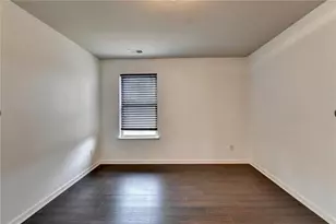 1376 Castleberry Dr, Buford, GA 30518 - Photo 5