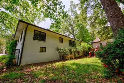3328 Ferncliff Place NE, Atlanta, GA 30324 - Photo 7