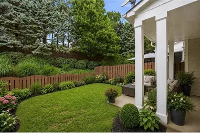 7310 Lowery Oak Drive, Roswell, GA 30075 - Photo 5