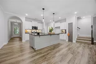 7310 Lowery Oak Dr, Roswell, GA 30075 - Photo 1